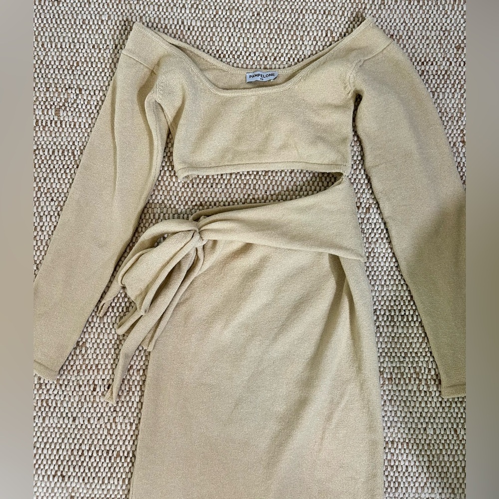 Dress - Picture 2 of 3